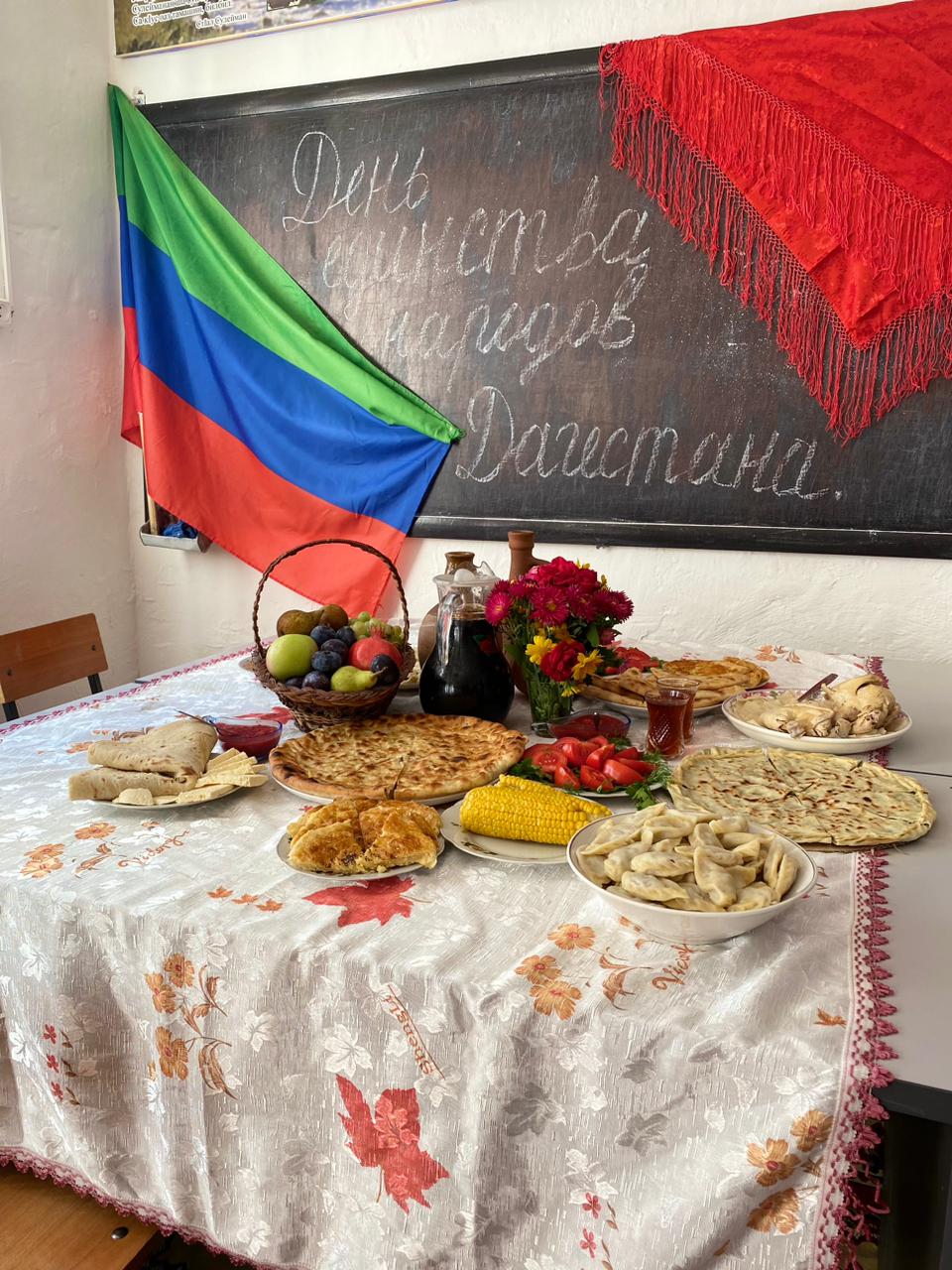 Укажите подпись к картинке.